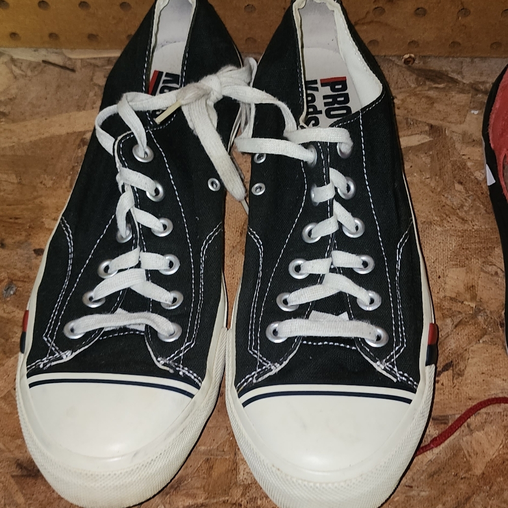 2 pair of Pro Keds Canvas Sneakers Size 9 - Picture 2 of 14